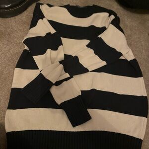 Brandy Melville Sweater